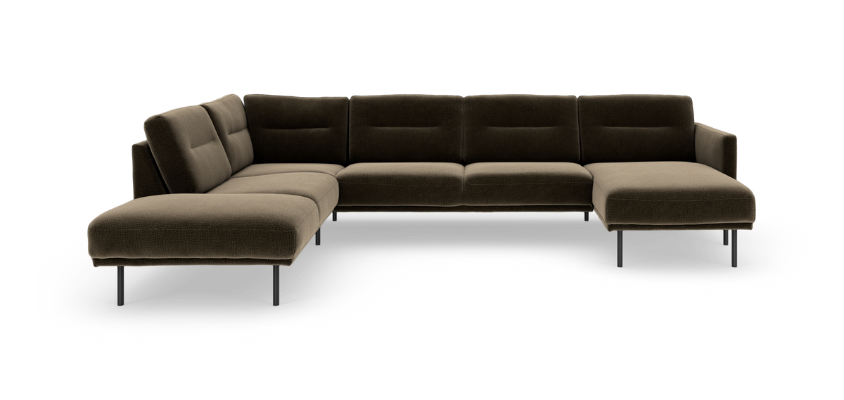 Mørkebrun modulsofa i L‑form med metalben, frilagt på hvid baggrund.