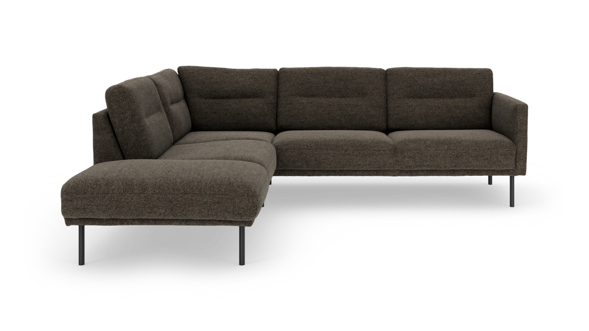 Mørkebrun L-formet modulsofa med metalben, fritlagt på hvid baggrund.