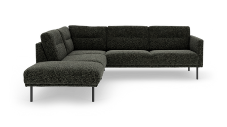 Mørkegrå L‑formet modulsofa med venstre chaiselong og slanke metalben, frilagt på hvid baggrund.