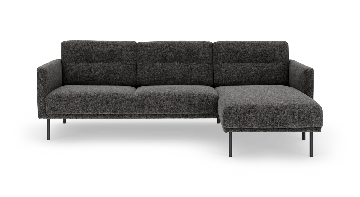 Mørkegrå hjørnesofa med chaiselong til højre og slanke metalben, frontvisning.