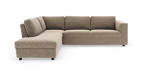 L-formet modulsofa i beige stof med venstrevendt chaiselong, fritstående på hvid baggrund.