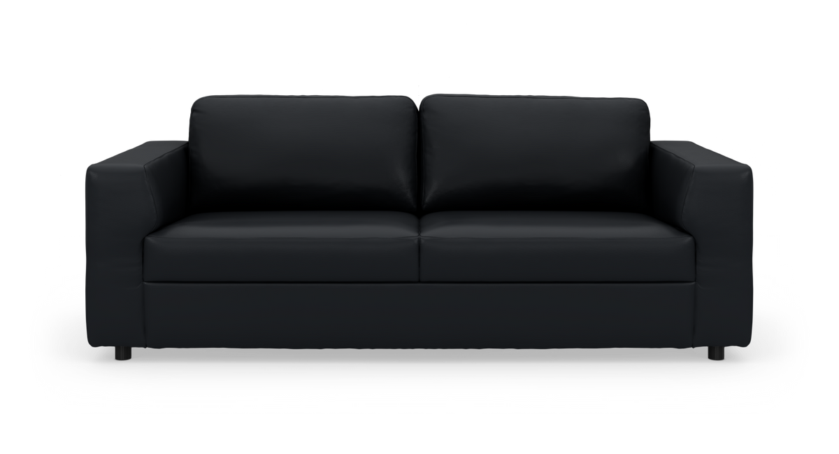 Sort to-personers lædersofa med lige armlæn, frilagt på hvid baggrund.