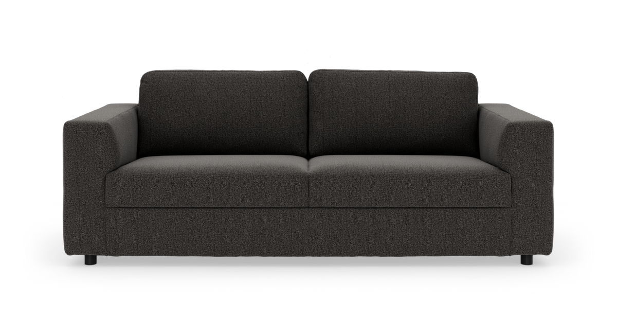 Mørkegrå 3-personers sofa med rette armlæn, set forfra, fritlagt på hvid baggrund.
