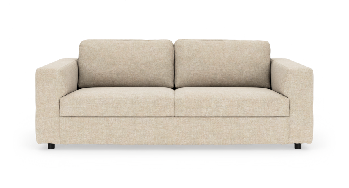 Beige to-personers sofa med lige armlæn, frilagt mod hvid baggrund.