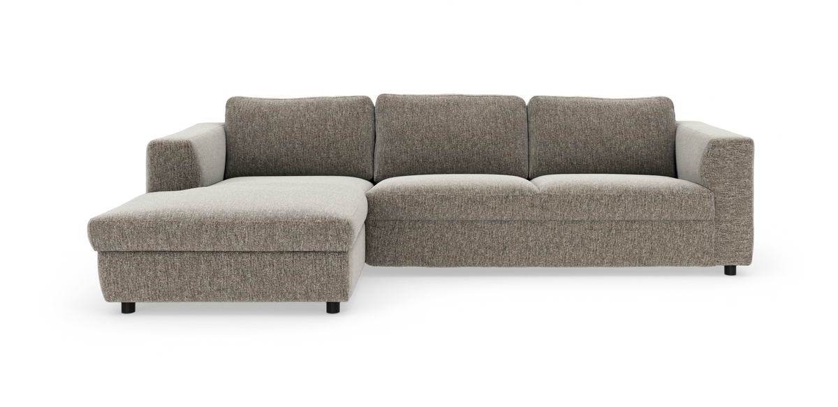 Modulsofa med venstrevendt chaiselong i beige/gråt stof, frontvisning på hvid baggrund.