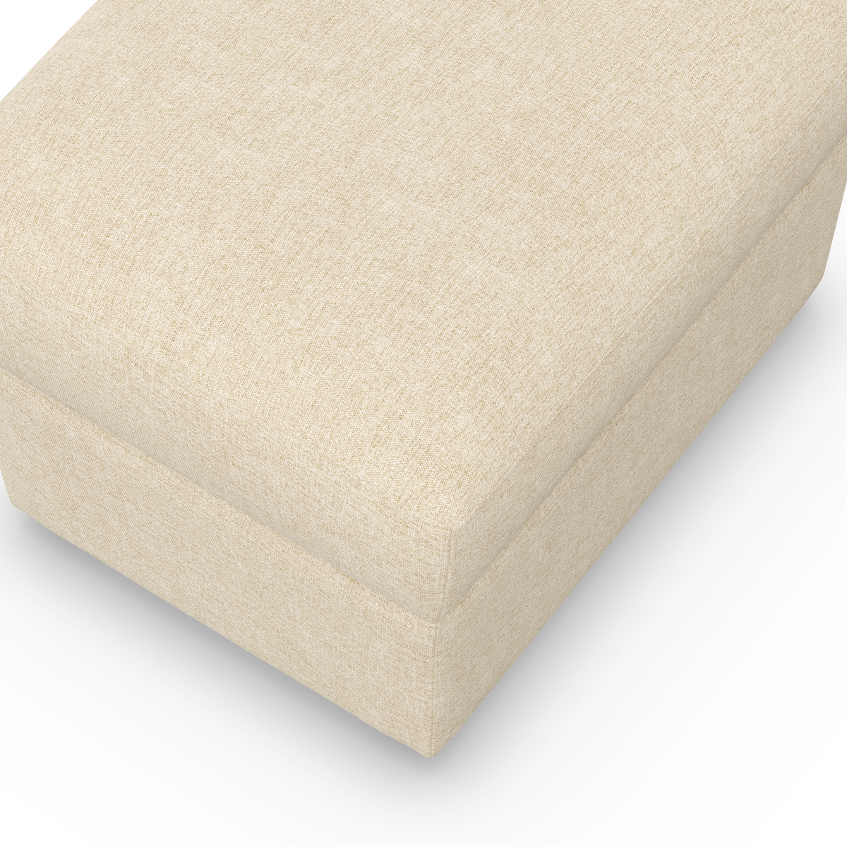 Beige polstret ottoman i nærbillede på hvid baggrund.