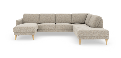 Beige modulsofa i L-form med chaiselong og træben, frilagt på hvid baggrund.