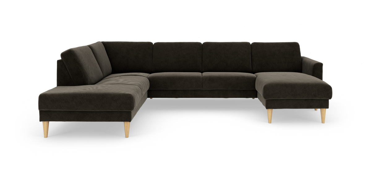Mørkebrun hjørnesofa i cord/fløjl med højre chaiselong og lyse træben, frilagt på hvid baggrund.