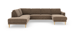 Brun L-formet stofsofa med chaiselong til højre, frilagt på hvid baggrund.
