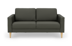 Mørkegrøn 2-personers sofa med slanke armlæn og koniske ben i lyst træ.