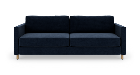 Mørkeblå 2-personers sofa i tekstil med rette armlæn og lyse træben, frilagt mod hvid baggrund i front.