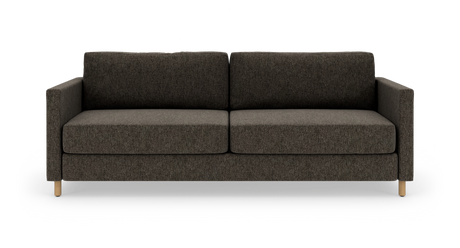 Mørkegrå tresæders sofa med lige armlæn og lyse træben, frilagt på hvid baggrund.