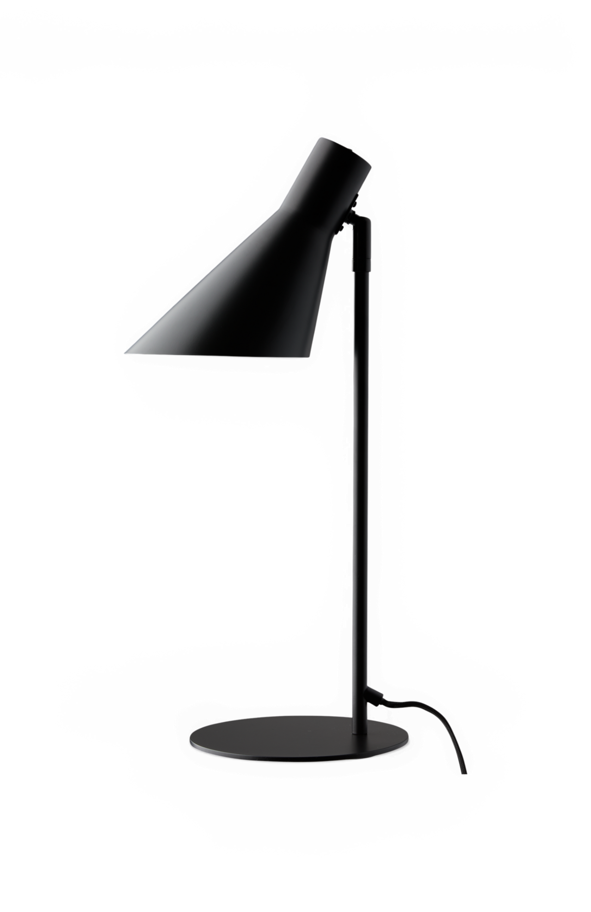 Sort bordlampe i moderne minimalistisk design på hvid baggrund.