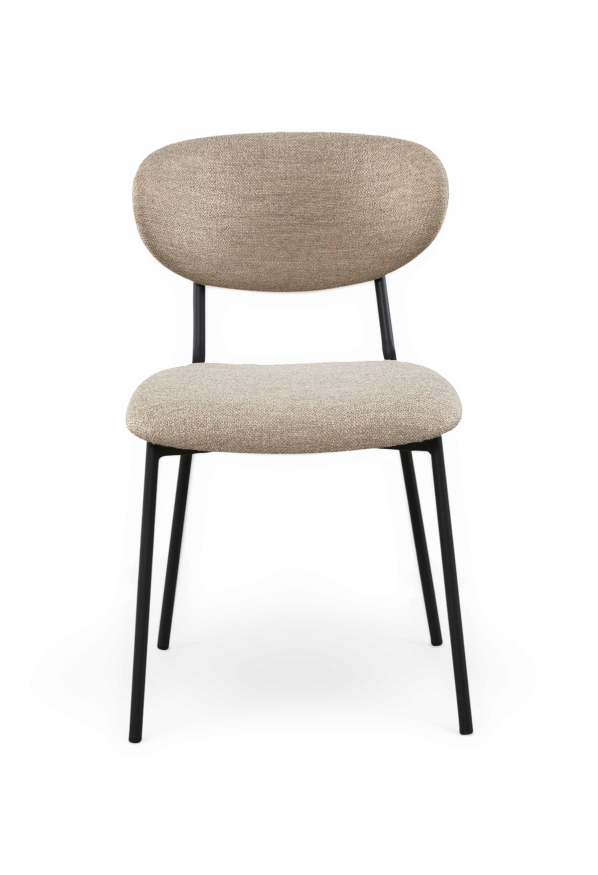 Beige polstret spisebordsstol med rund ryglæn og sorte metalben, set forfra mod hvid baggrund.