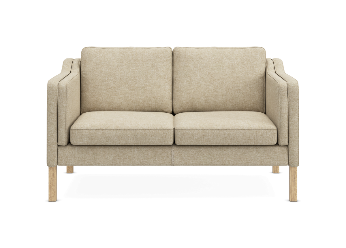 Beige tosæders sofa med træben, frontvisning på hvid baggrund.