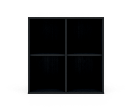Sort 2x2 kubehylde med fire rum, set forfra.