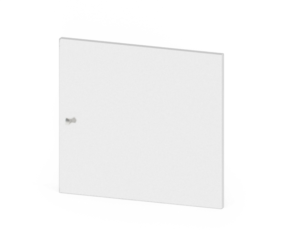 Hvid, glat skabslåge/panel med lille metalknop, vist i let vinkel på hvid baggrund.
