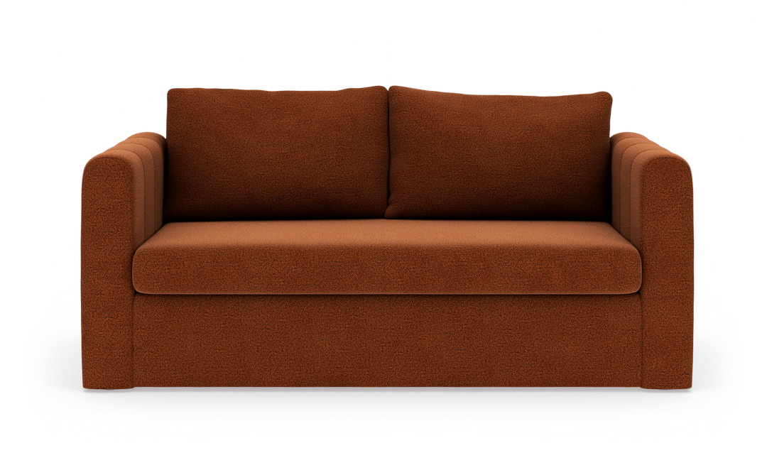 Brun-orange 2-personers stofsofa, frontvisning på hvid baggrund med skygge.