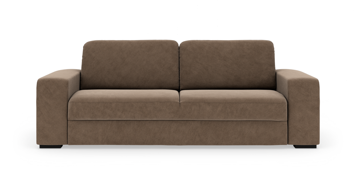 Brun, moderne 3-personers sofa set forfra mod hvid studie-baggrund.