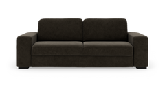 Mørkebrun 3-personers sofa i bred fløjl/cord med brede, firkantede armlæn, set forfra på hvid frilægning.