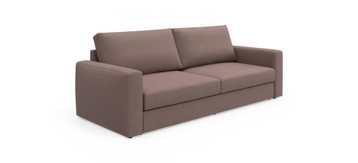 Brun stofsofa med lige armlæn, tresædet, vist i trekvart vinkel på hvid baggrund.