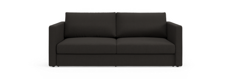 Sort 2-personers stofsofa med lige armlæn, set forfra på neutral mørk baggrund.