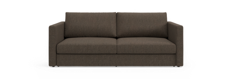 Brun to-personers sofa med lige armlæn i frontvisning på ensfarvet baggrund.