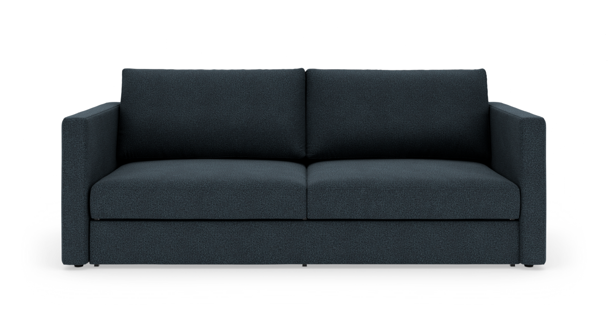 Mørkeblå 3-personers sofa med lige armlæn og to ryghynder, fritstående på hvid baggrund.