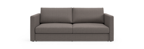 Tosæders sofa i gråt stof, frontvisning mod sort baggrund.