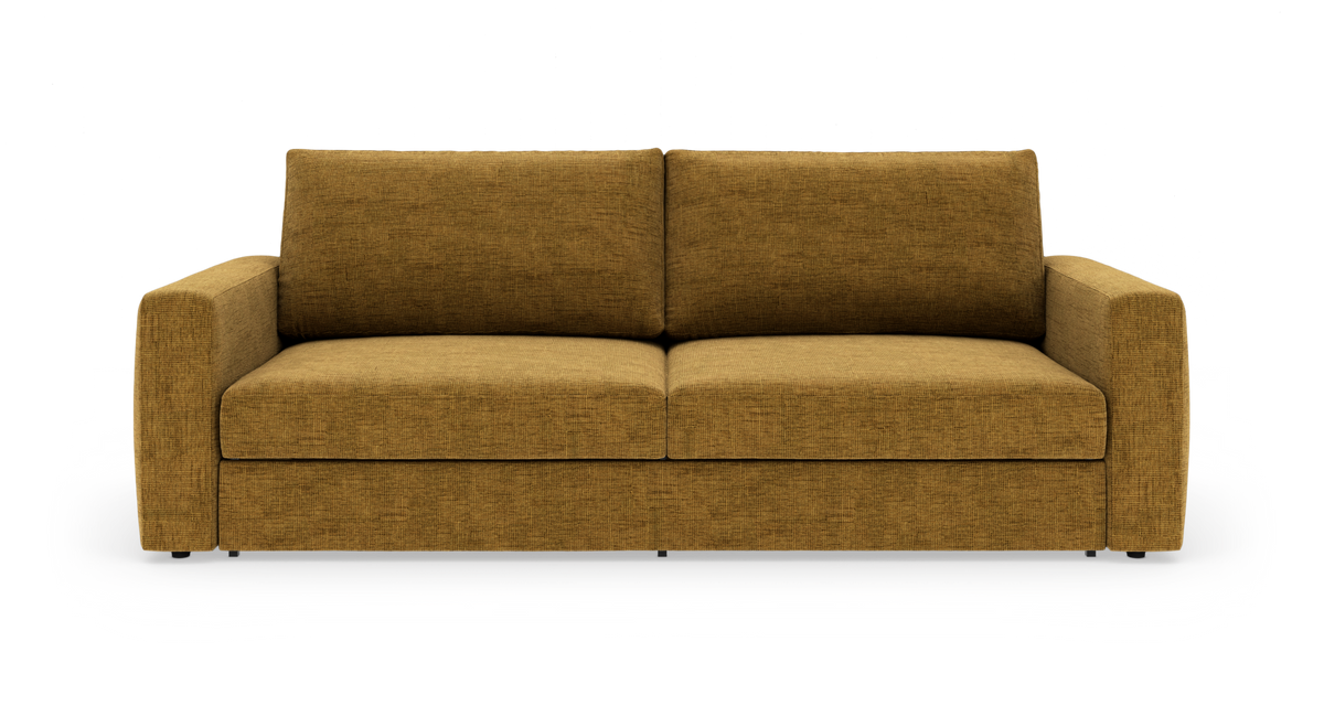 Moderne sennepsgul stofsofa med lige armlæn, frontvisning på hvid baggrund.