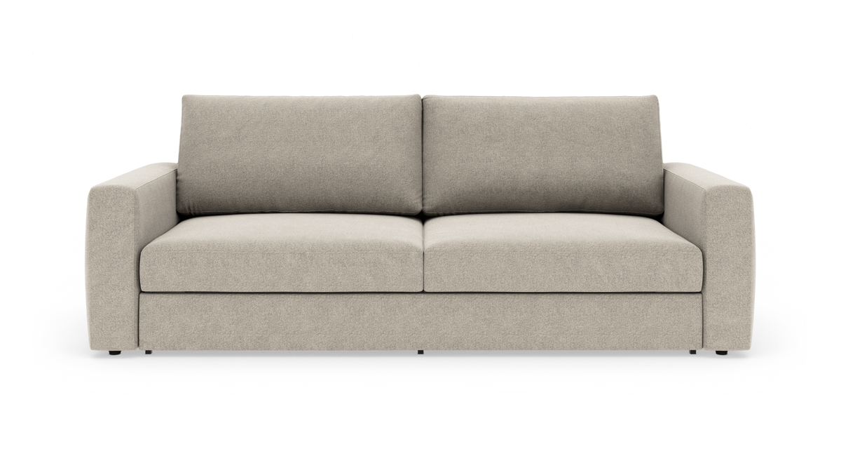 Beige 3-personers sofa med rette armlæn og to ryghynder, frilagt på hvid baggrund.