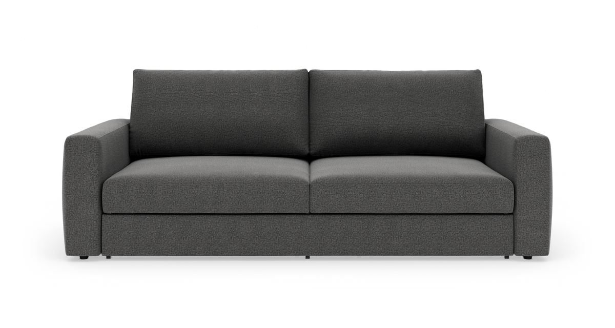 Mørkegrå, moderne 3-personers stofsofa med lige armlæn, to sædehynder og to ryghynder, frilagt på hvid baggrund set lige forfra.