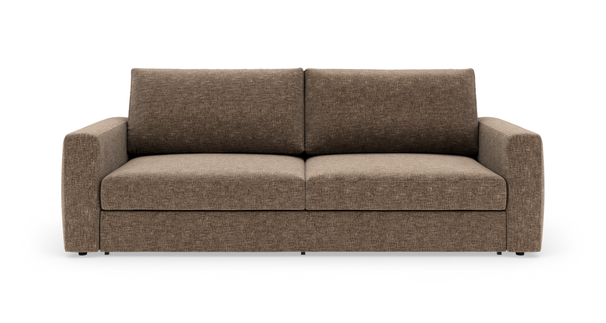 Brun to-personers stofsofa set forfra på hvid baggrund.