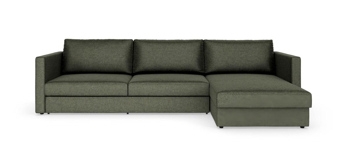 Grøn hjørnesofa med chaiselong til højre, frilagt på hvid baggrund.