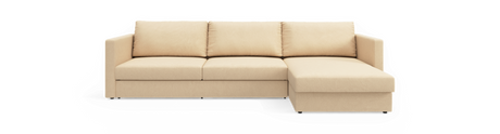 Beige hjørnesofa med chaiselong til højre, tre sædehynder og rene linjer, frilagt på hvid baggrund.