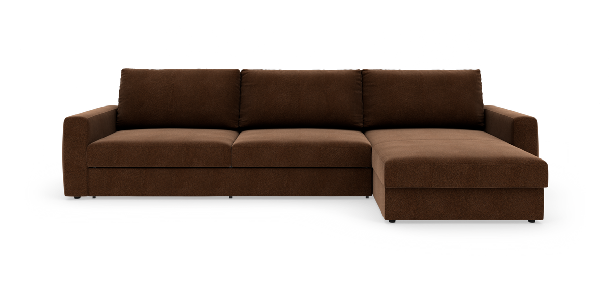 Brun hjørnesofa med chaiselong til højre, fritlagt på hvid baggrund.