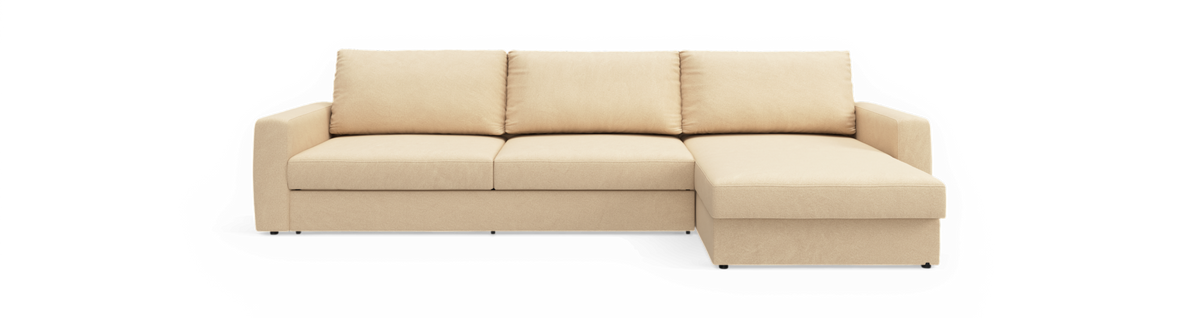 Beige hjørnesofa med chaiselong til højre, tre ryghynder og lige armlæn, frilagt på transparent baggrund.