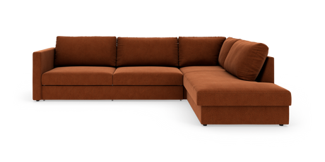 Modulær L‑hjørnesofa i rustbrunt stof med chaiselong til højre, frilagt på hvid baggrund.