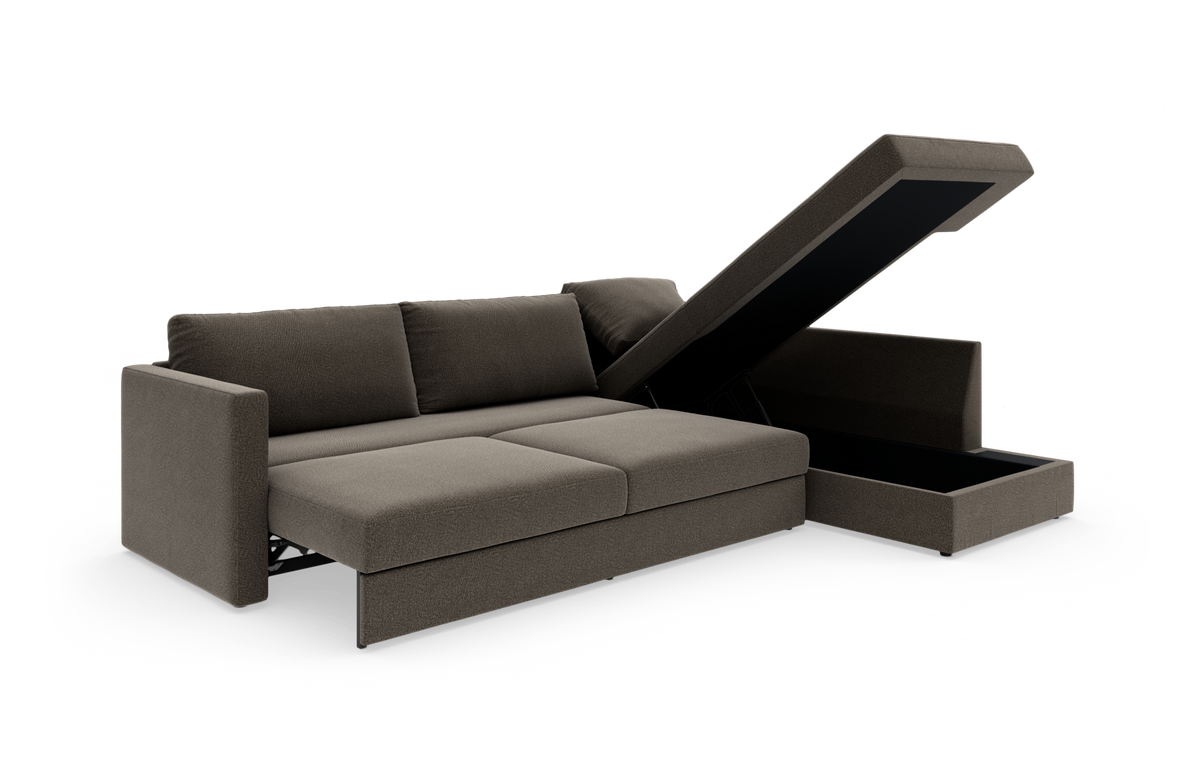 Mørkebrun hjørnesofa med åben opbevaring i chaiselongen, frilagt på hvid baggrund.