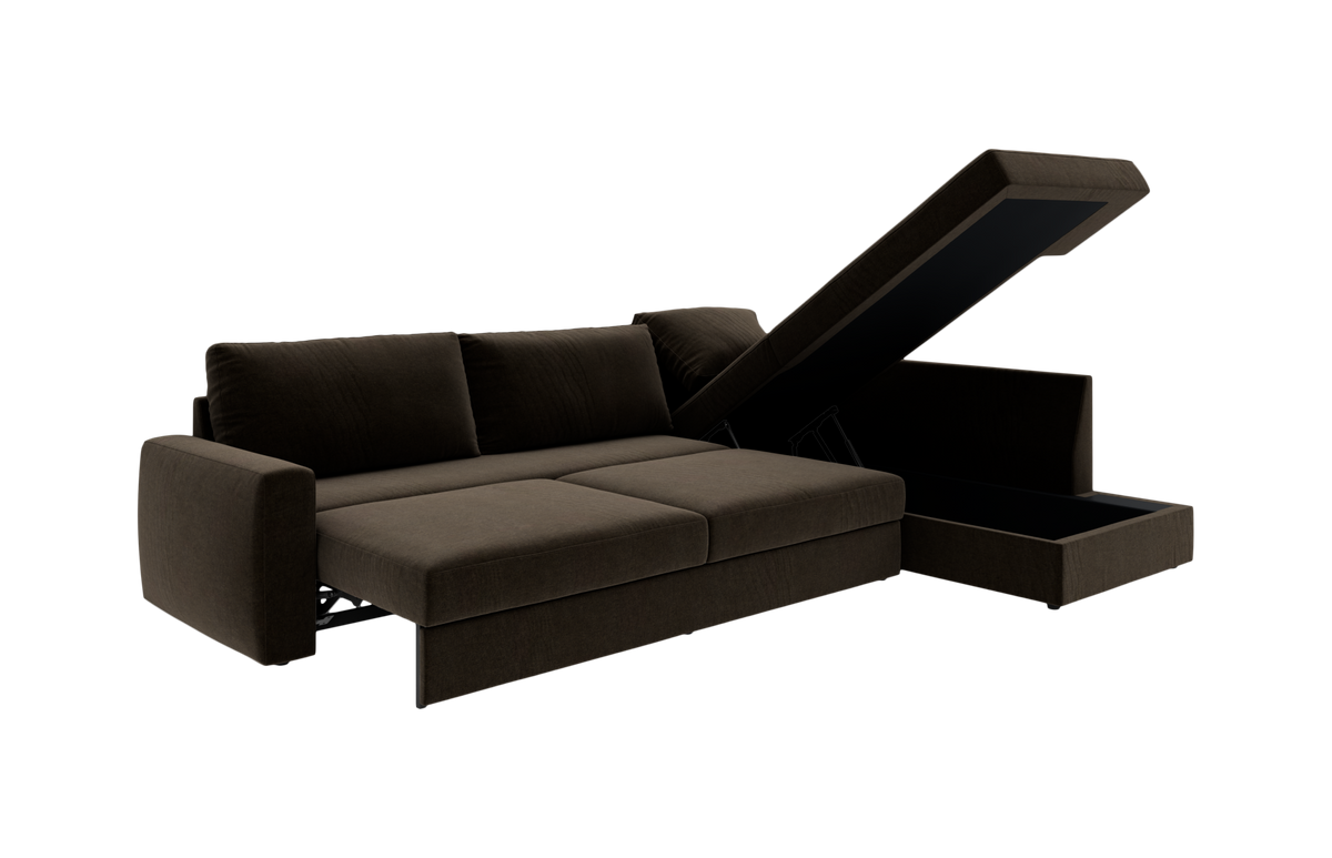 Brun sovesofa med chaiselong og opklappelig opbevaring, fotograferet på hvid baggrund.