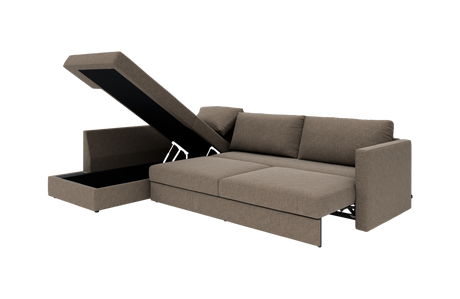 Brungrå sovesofa med åben chaiselong med opbevaring, fotograferet skråt forfra i studie.