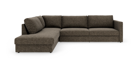 Brun L-formet modulsofa med venstrevendt chaiselong, polstret i tekstil, frilagt på hvid baggrund.