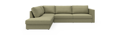 Olivengrøn L‑sofa med venstrevendt chaiselong og lige armlæn, frilagt på sort baggrund.