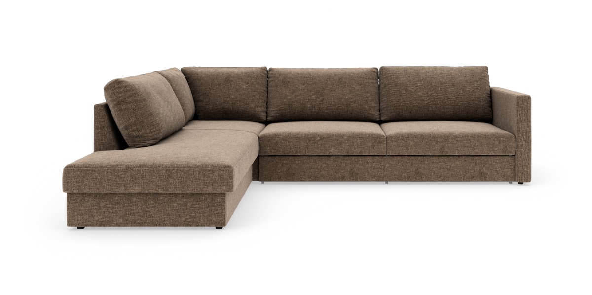 Brun L-formet hjørnesofa med chaiselong til venstre på hvid baggrund.