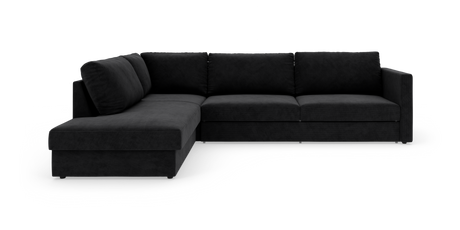 Sort L-formet modulsofa i stof, fotograferet i studie mod hvid baggrund.