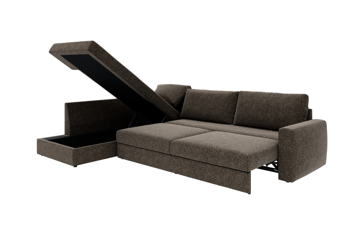 Brun stofsofa med chaiselong, slået ud til sovefunktion og med åbent opbevaringsrum i chaiselongen.