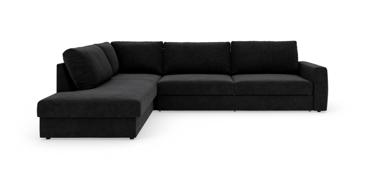 Sort L-formet hjørnesofa med venstrevendt chaiselong på hvid baggrund.