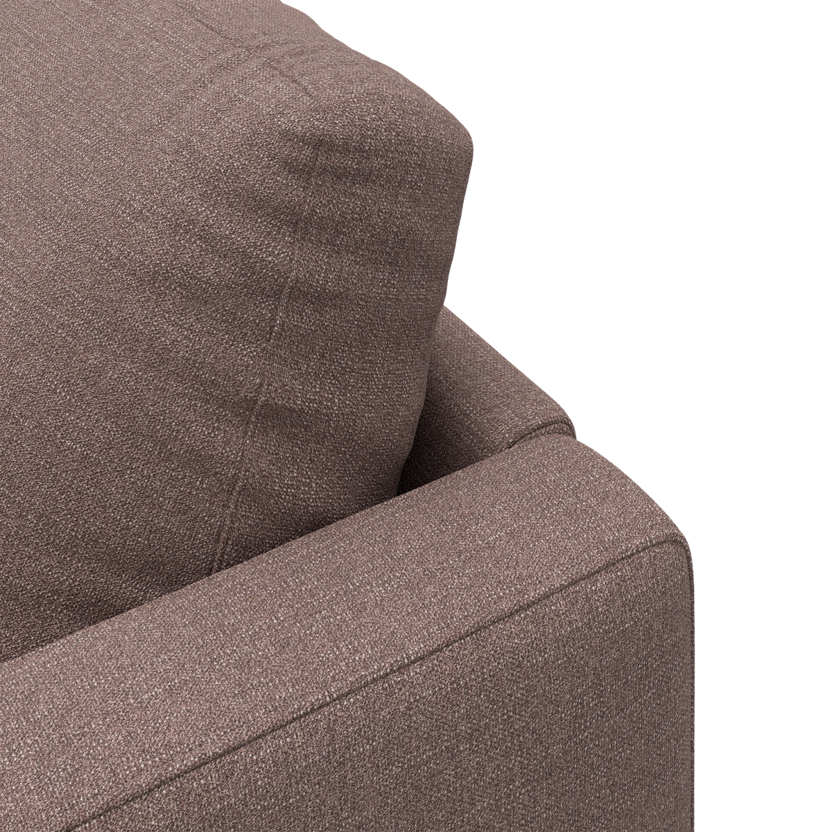 Nærbillede af brun stofbetrukket sofa med armlæn og ryghynde.