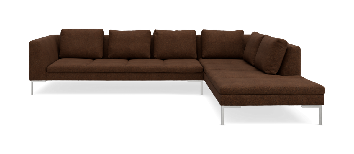 Brun L-formet modulsofa med metalben, fritlagt på hvid baggrund.