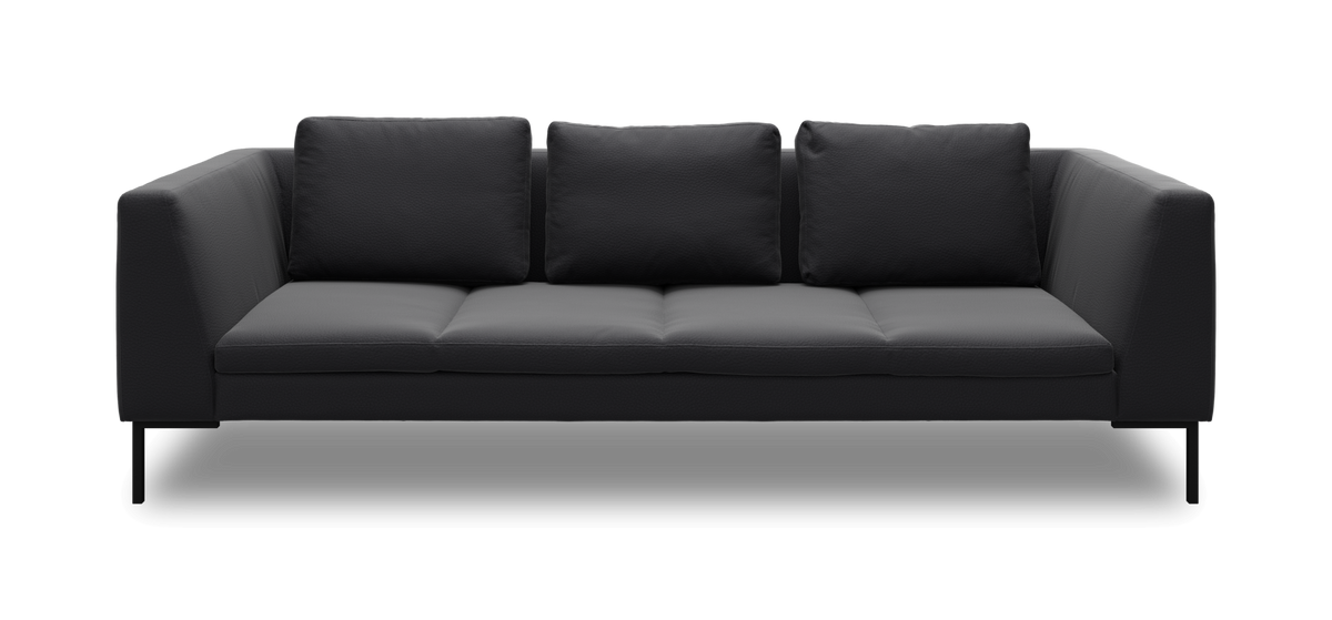 Mørkegrå tresæders sofa med lige armlæn og tre ryghynder, frilagt på hvid baggrund.